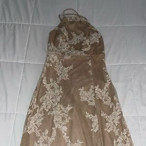 Worn once Lulus long dress in an XS